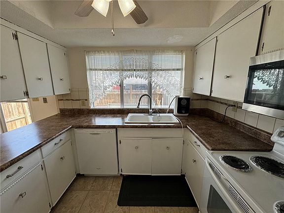 5th image of 6109 E 127th St