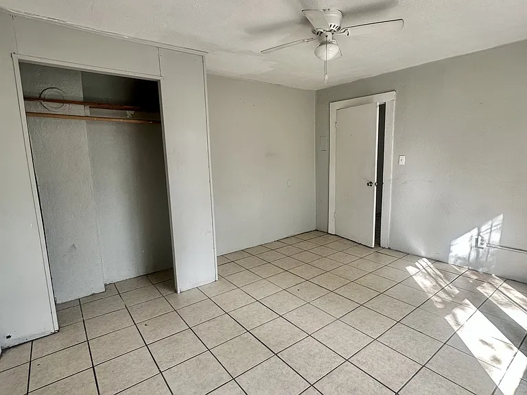 513 E Magnolia St #B — Photo 4