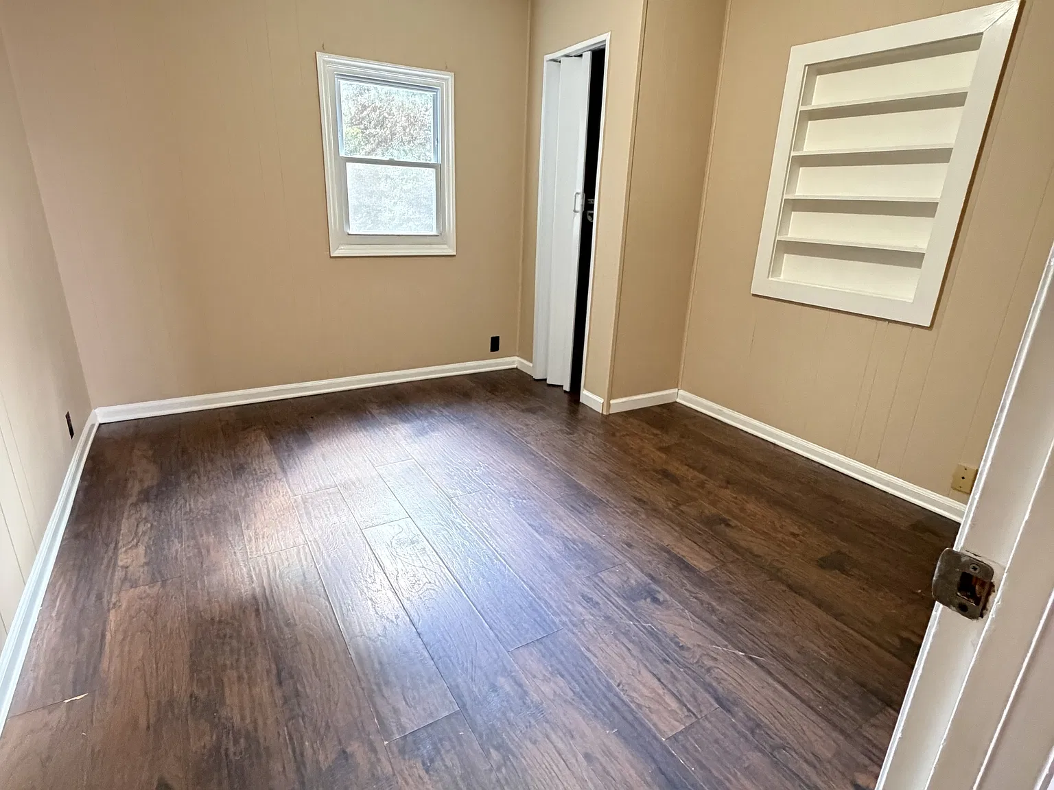 420 A Jackson Park Road - A — Photo 2