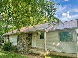211 Rosebud Dr, Adamsville, TN 38310