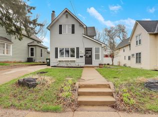 121 Owens St N, Stillwater, MN 55082