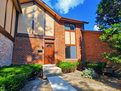 18W152 16th St, Villa Park, IL, 60181