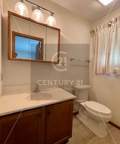 323 Westview Dr — Photo 8