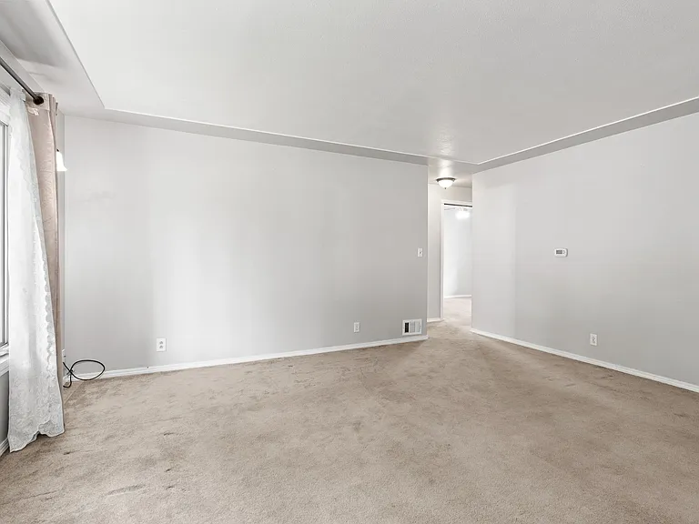 2112 E 10th Ave — Photo 23
