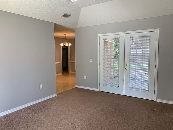 20190523_193300113_iOS_05112022