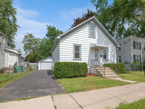 1239 Berner St, Green Bay, WI 54302