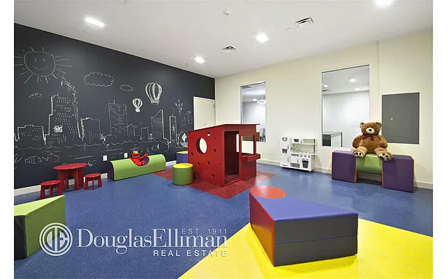 Rented by Douglas Elliman | media 19