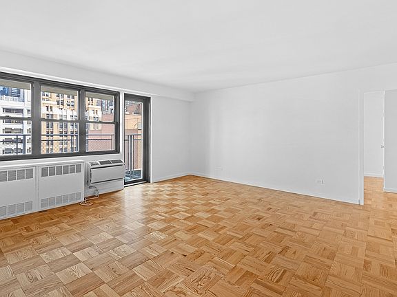 5th image of 350 W 51st St APT 8C