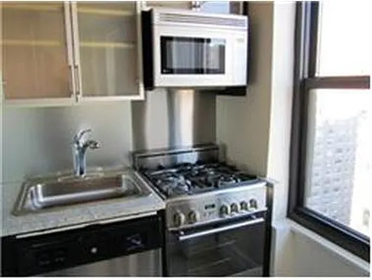 Rented by Douglas Elliman | media 4