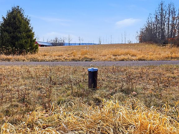 4th image of 1835 Allen Meadow Rd