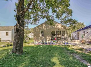 3936 N 37th St, Omaha, NE 68111