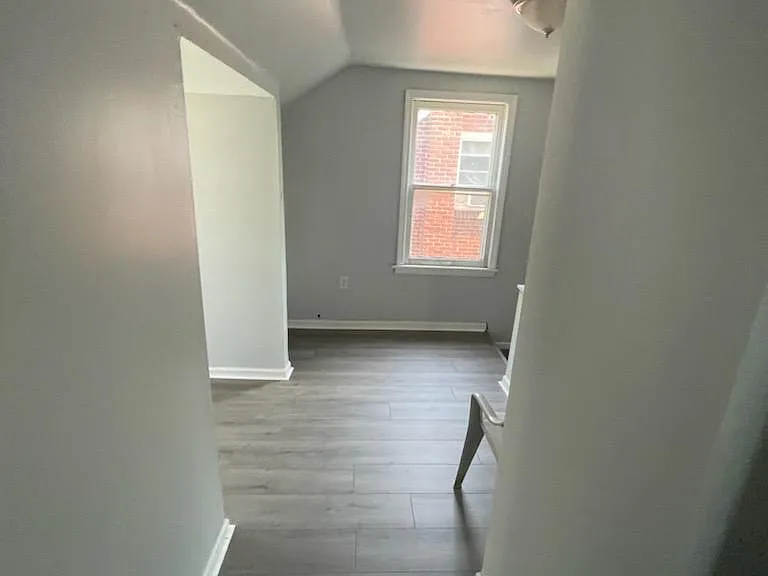 18530 Kingsville St — Photo 12