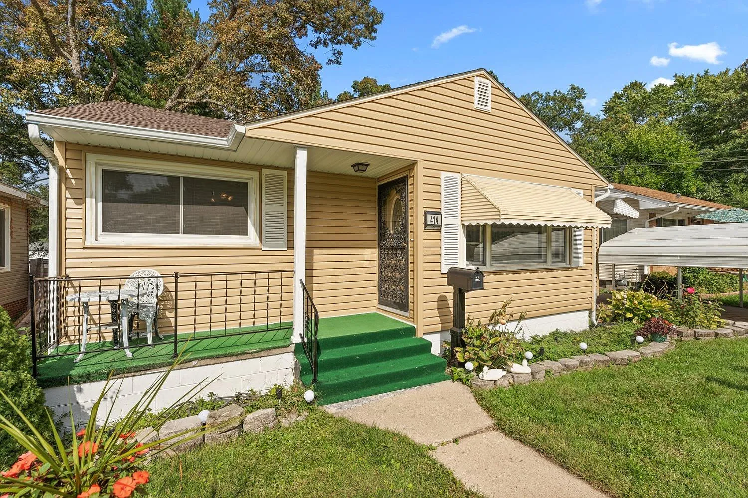 414 Springland Ave photo 1