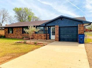 306 N Cherry Ave, Union City, OK 73090