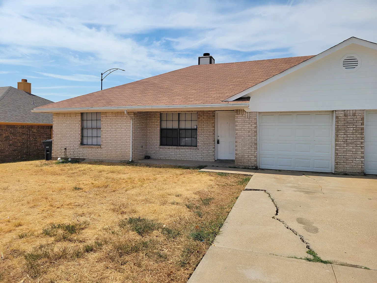 520 & 522 Signal Hill Ct S — Photo 1