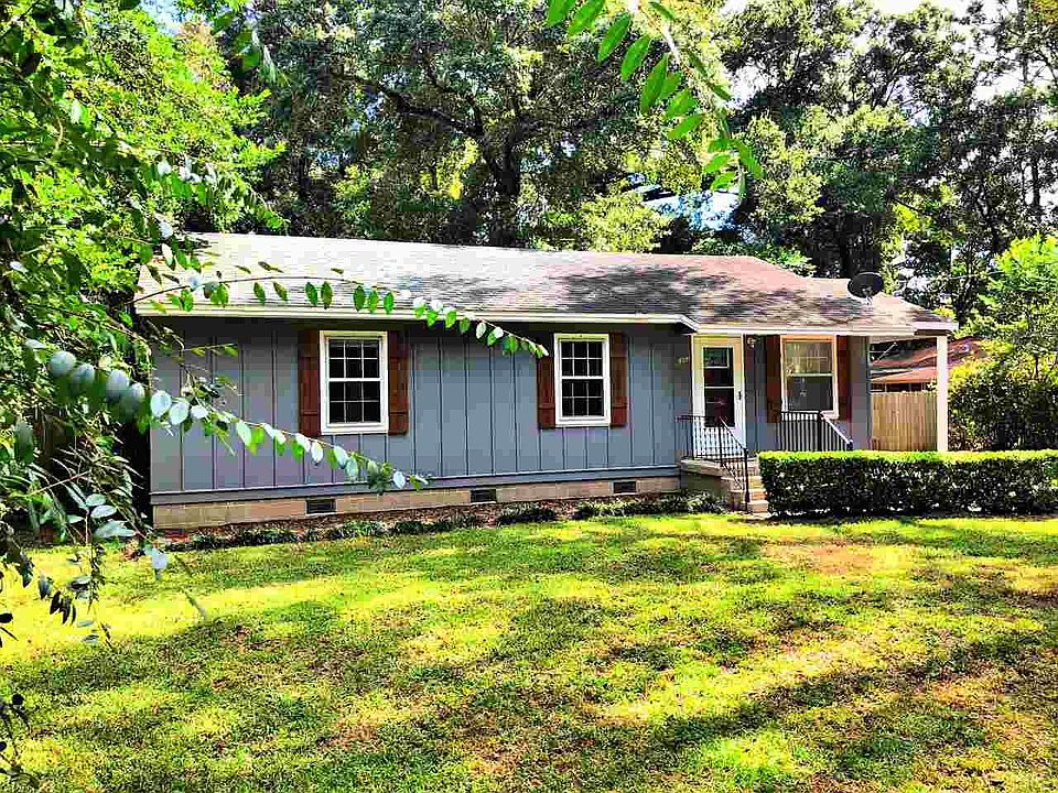 1st image of 6302 White Oak Dr