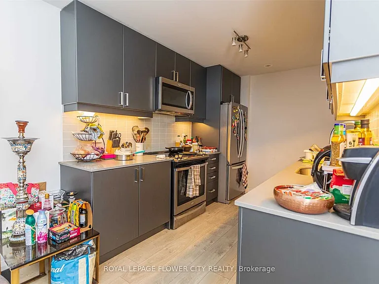 1050 Portage Pkwy W #Townhouse 37 — Photo 9