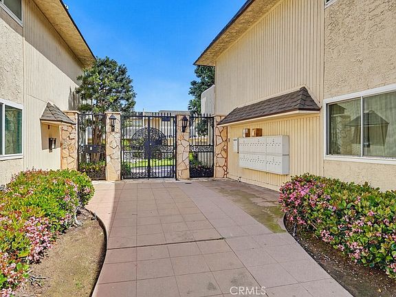 3rd image of 1200 Opal St APT 13