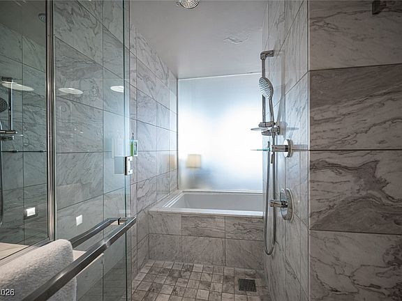 5th image of 4381 W Flamingo Rd #3216