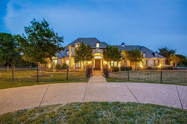 1st image of 300 Hawkswood Dr