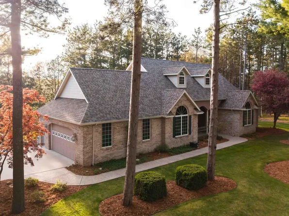 1451 W Timber Trail Dr, Whitehall, MI 49461