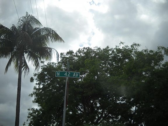 5th image of 1821 N 42nd Ave