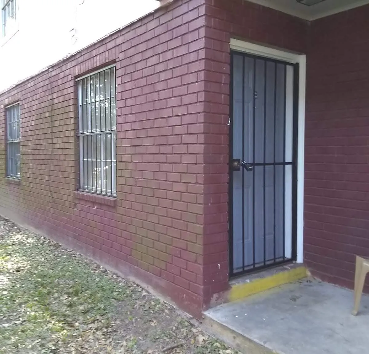 10931 Roger Dr — Photo 2
