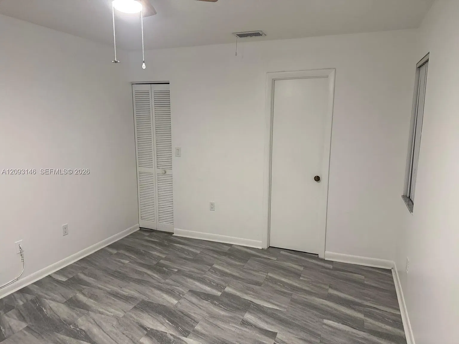 2 bed, 770 sqft, $2,200 — Photo 3