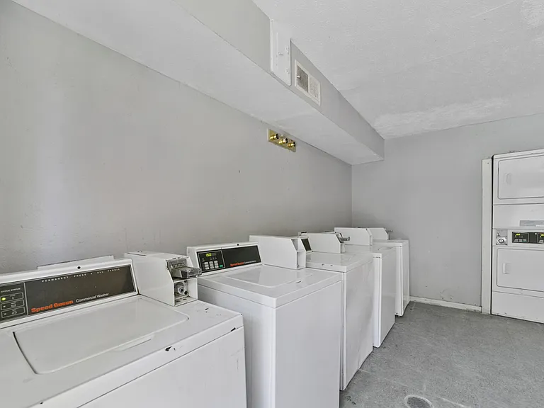 Belleview — Photo 12