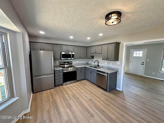 3rd image of 138 White Blossom Dr