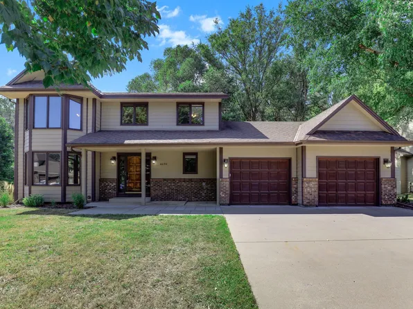 4690 Parkridge Dr, Eagan, MN 55123