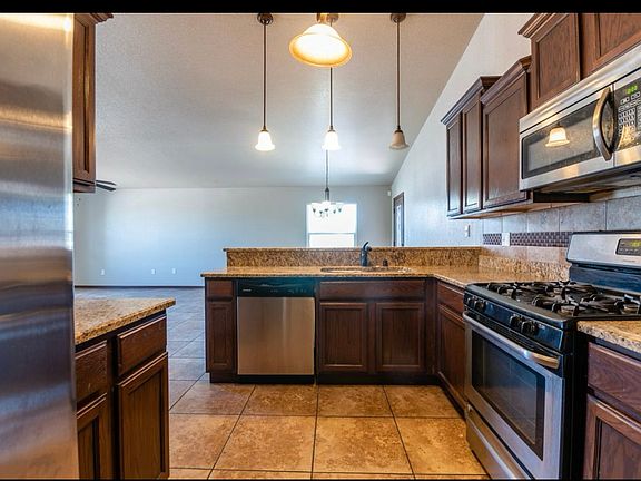 2nd image of 3223 Andalusian Pl
