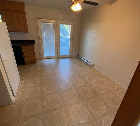 5th image of 534 W 6th St #534