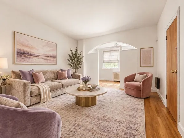 60-31 56th Dr, Maspeth, NY 11378