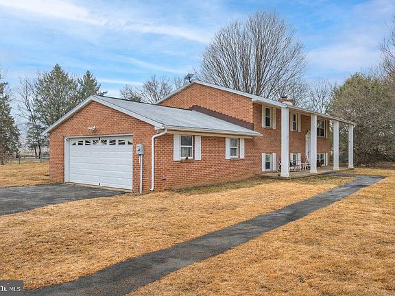 2nd image of 8137 Summit Point Rd