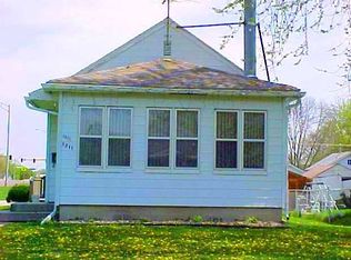 1211 Evergreen Ave, Waterloo, IA 50701