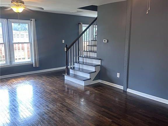 4th image of 914 N Claremont St