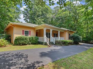 2360 Robin Hood Trl, Hiawassee, GA 30546