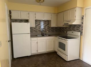 977 Royce Ave, Holland, MI 49423