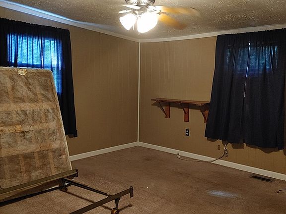 2nd image of 39 Linda Dr