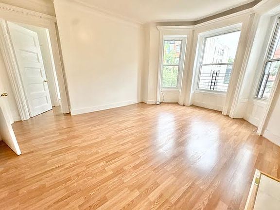 2nd image of 77 Herkimer St APT 1