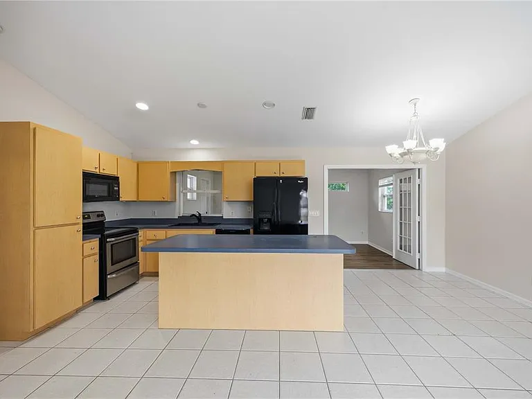 2260 Mistleto Ln — Photo 10