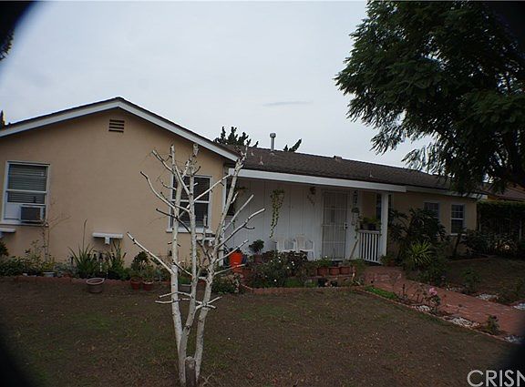 3rd image of 8801 Woodley Ave