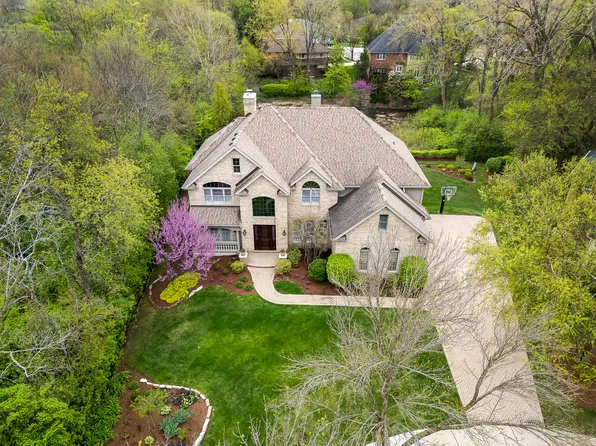 1801 Kelly Ct, Darien, IL 60561