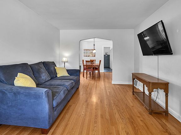 5th image of 10140 S Spaulding Ave
