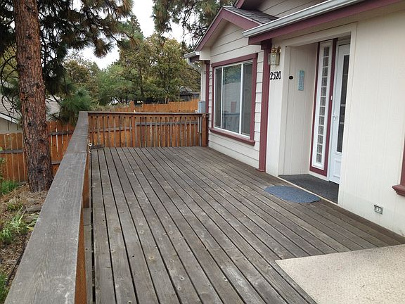 Deck/Entry