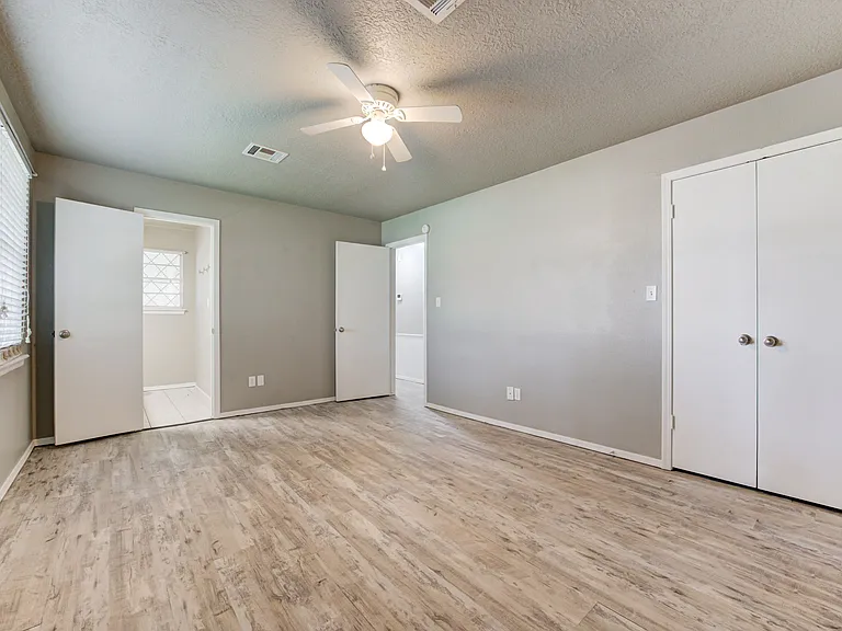 2287 Houston Ave — Photo 21