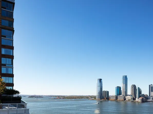 400 Chambers Street image 18 of 18