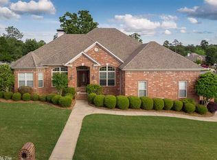 101 Maumelle Valley Dr, Maumelle, AR 72113