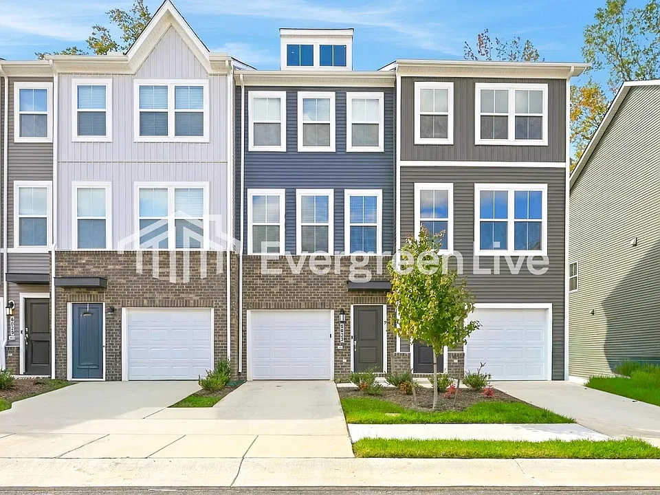 6033 Blue Iris Rd